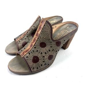 Spring Step L'Artiste Habune Sandals 40 Leather Slip On Heel Shoes Womens